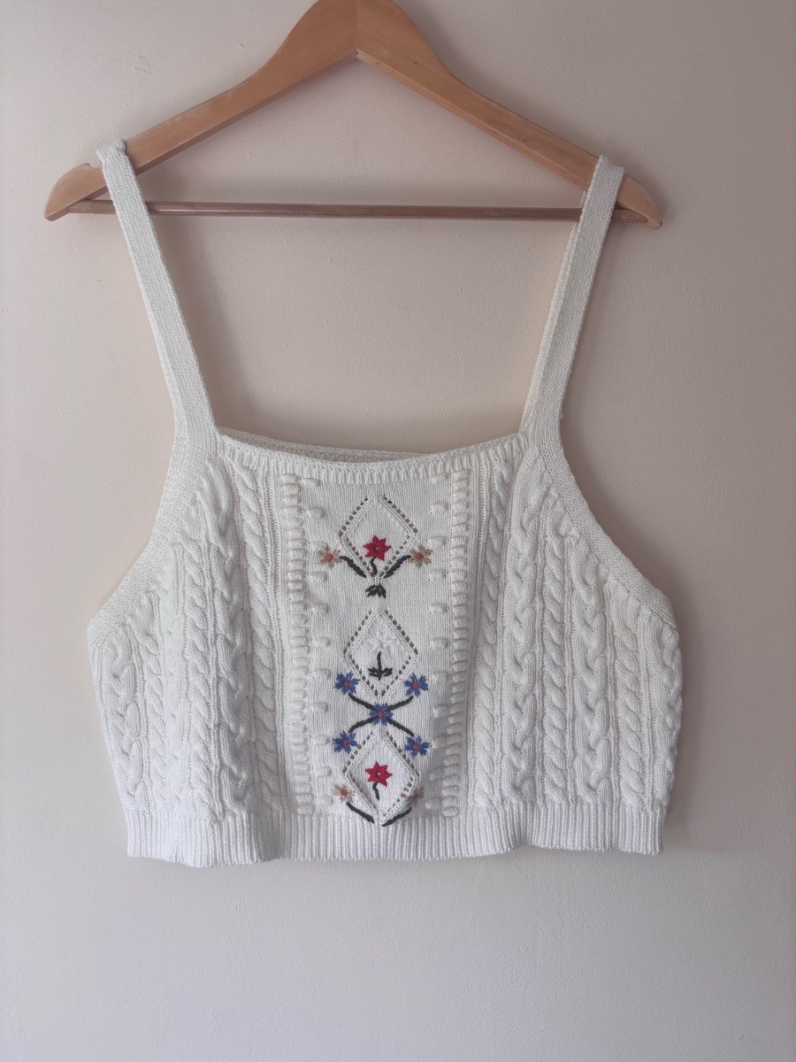 Cider white cable knit embroidered crop top cami vest 2xl(16/18) cottagecore