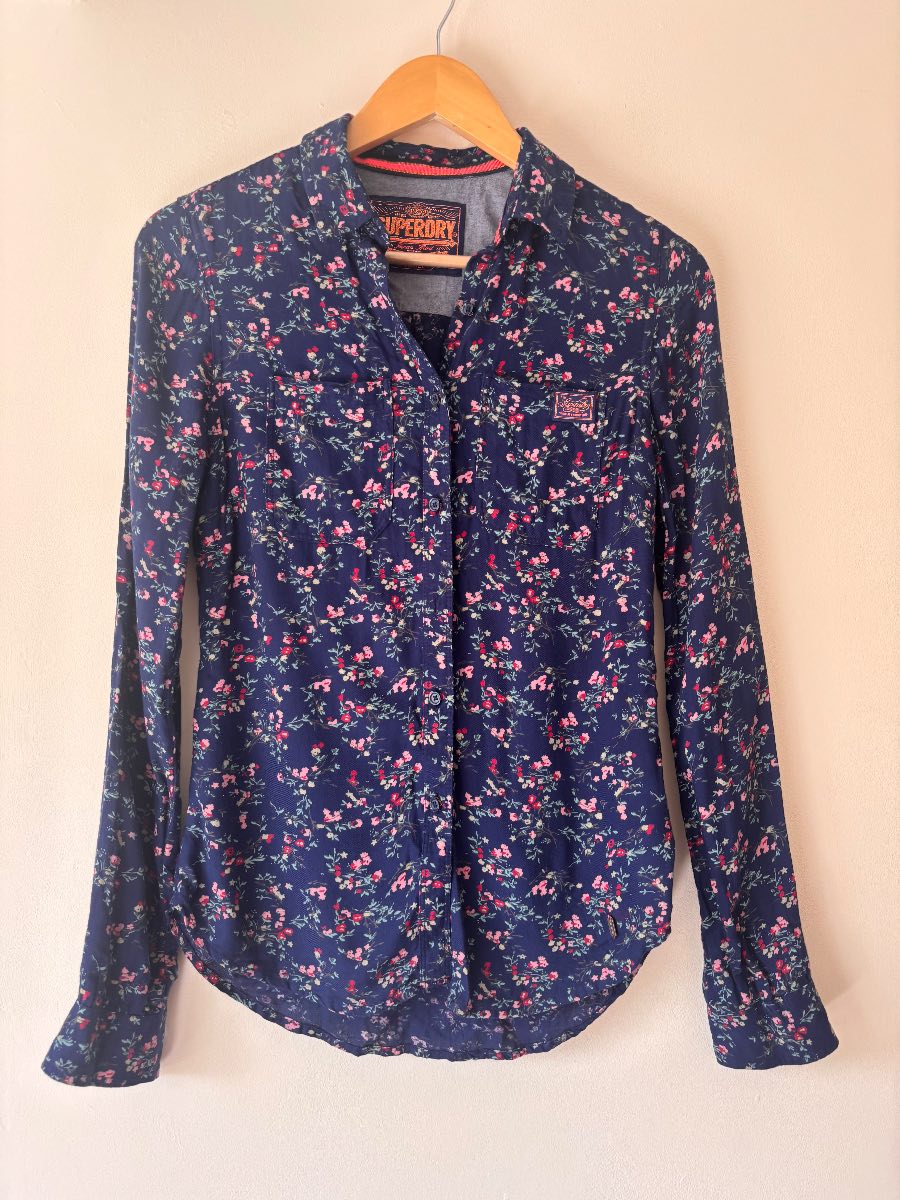 Superdry navy ditsy floral shirt XS long sleeved dark cottagecore