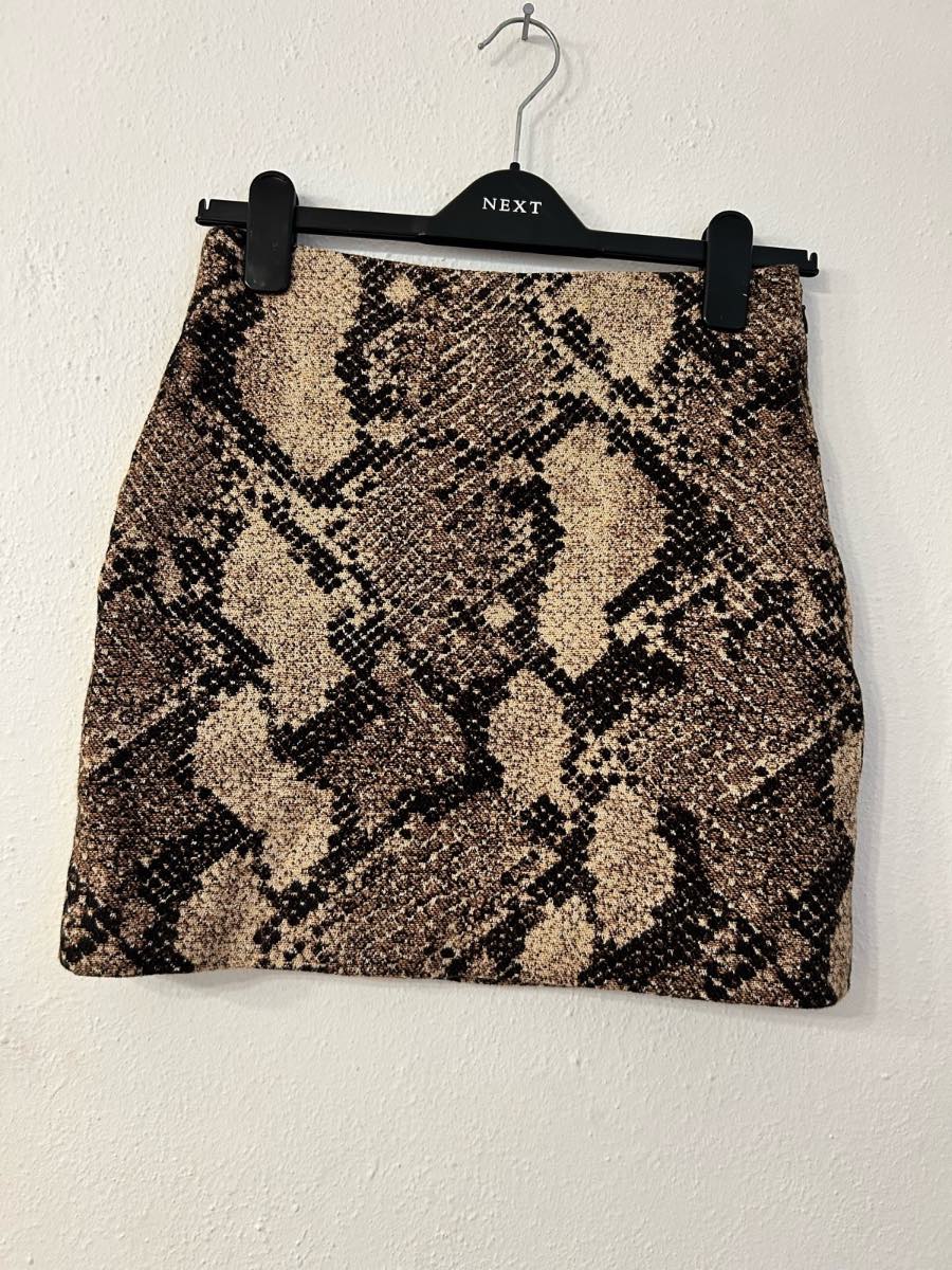 Beige & brown snake print mini skirt size 8