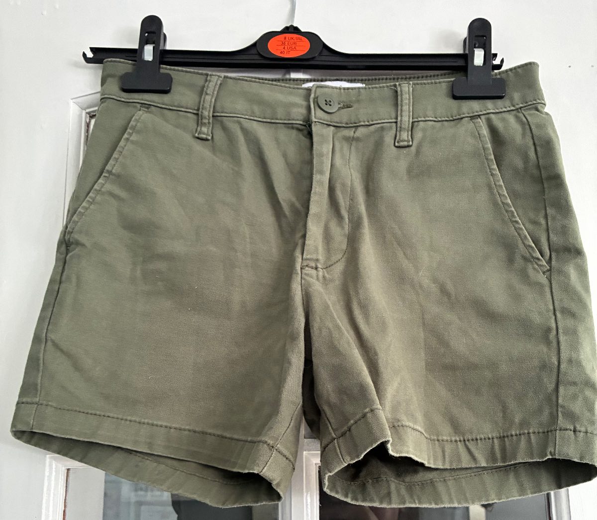ASOS DESIGN Men's Khaki Skinny Stretch Chino Shorts W28 Waist (UK 28)