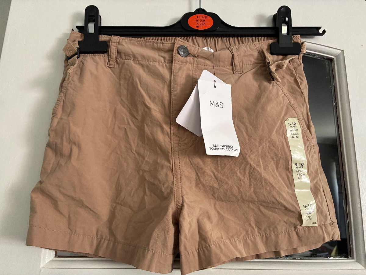 BNWT M&S Girls Tan Cotton Chino Shorts – Age 9-10 Years