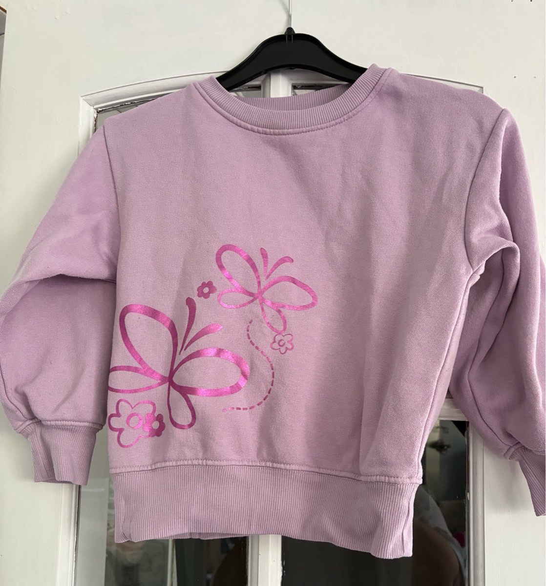 Mango Kids Lilac Purple Butterfly Graphic Crewneck Sweatshirt Size 6 / Age 5-6 Yrs