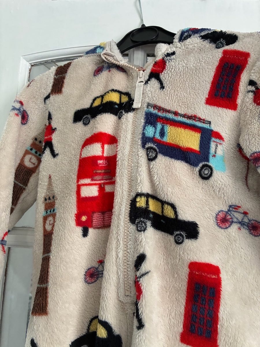 M&S London Bus & Black Cab Fleece Hooded Onesie Pyjamas Age 6-7 Yrs 122cm