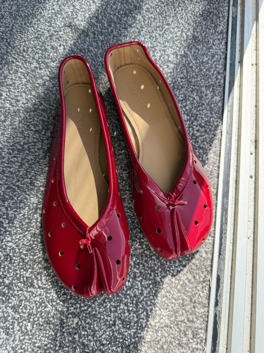 Red patent Leather shoe, uk size 5.5