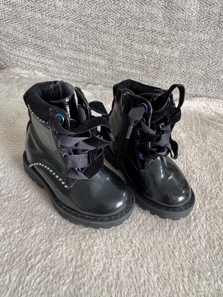 F&F black size 4 toddler boots