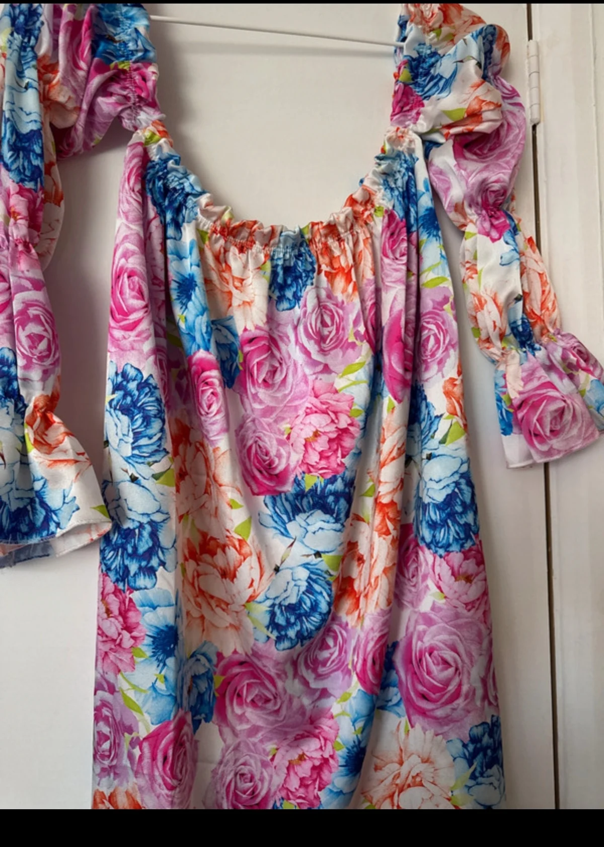 Off shoulder flower top one size