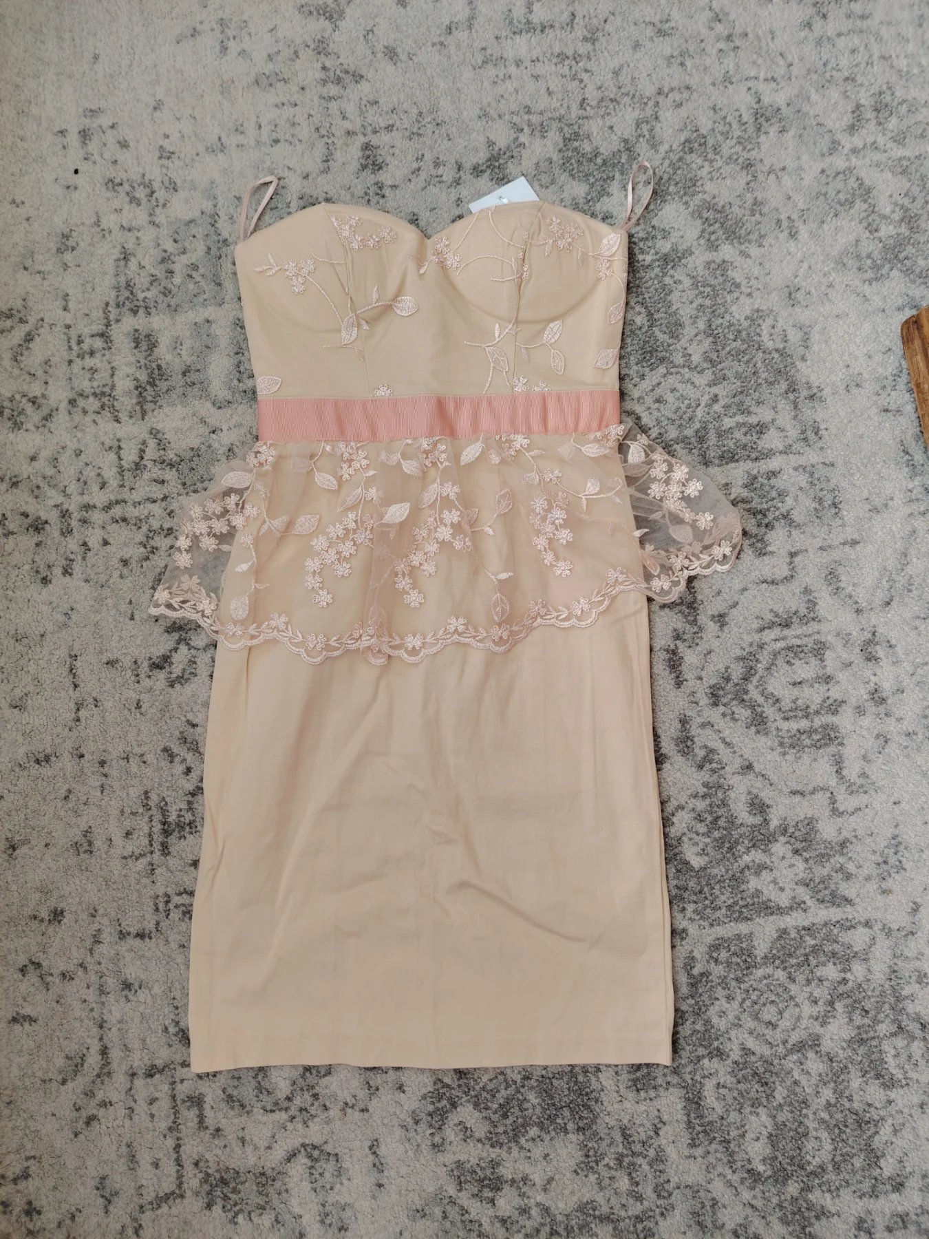 Elise Ryan peplum lace mini dress uk8