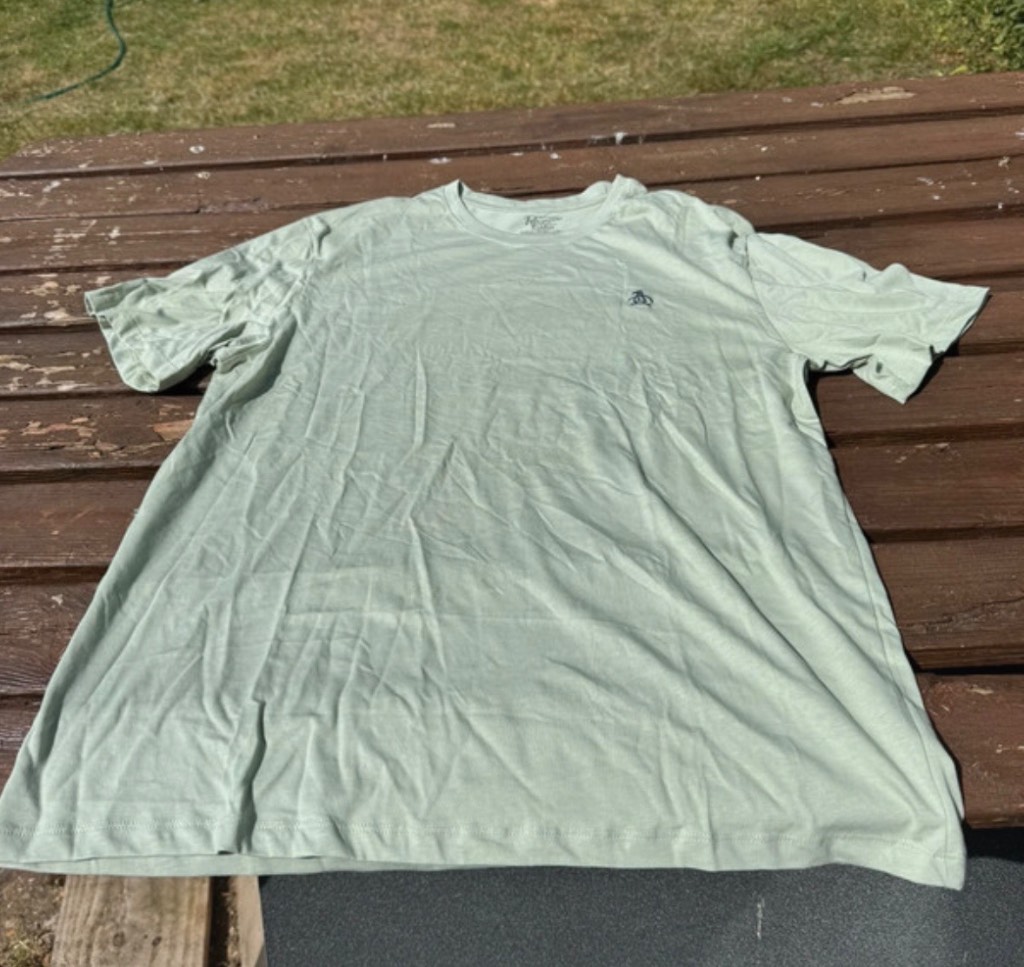 Penguin green soft feel teeshirt. Size XL
