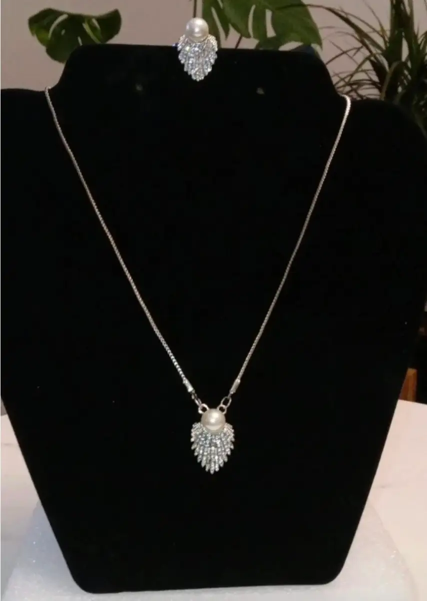 Simulated Pearl and Crystal Leaf Or Angel Wing Necklace and Ring Set.