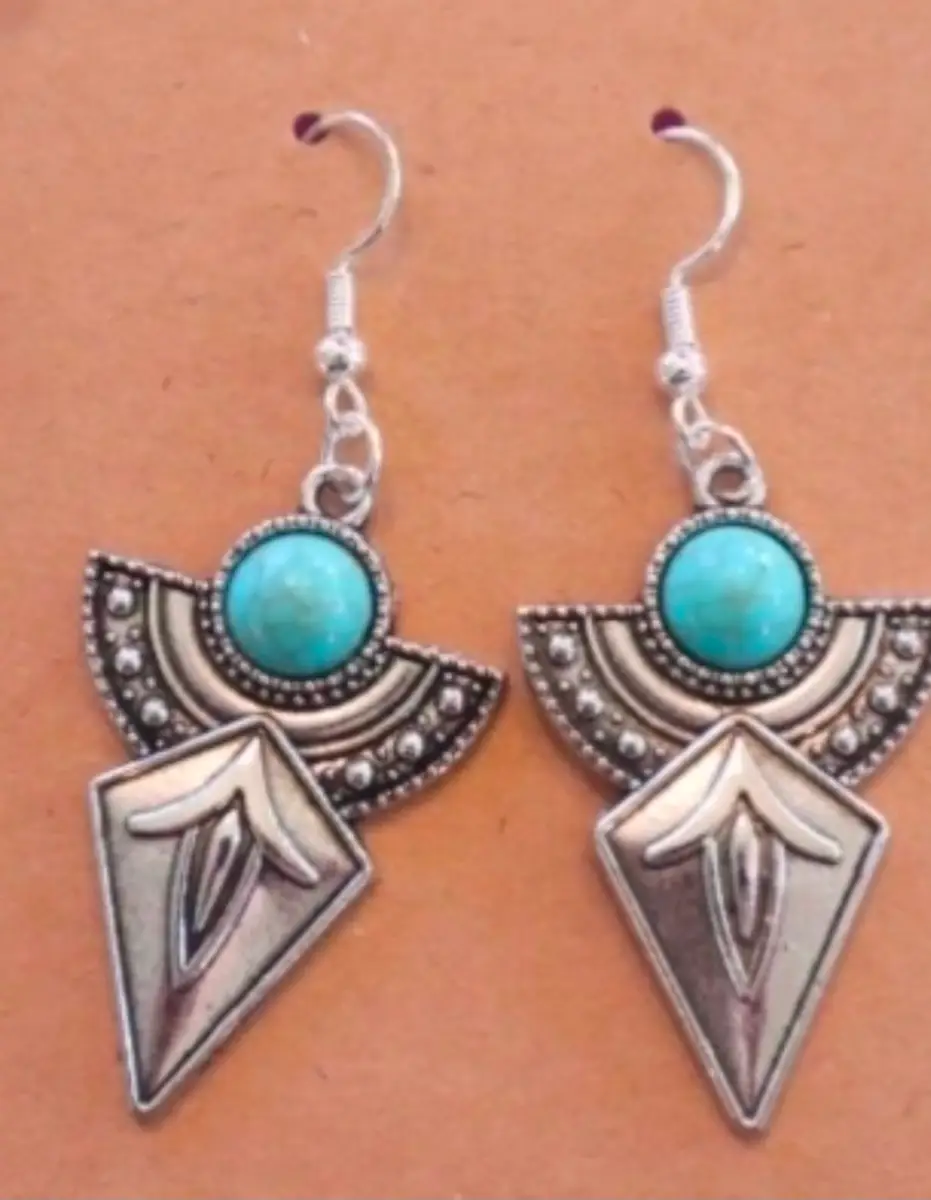 Boho Hippie Vintage Arrow Dangle Wire Earrings.