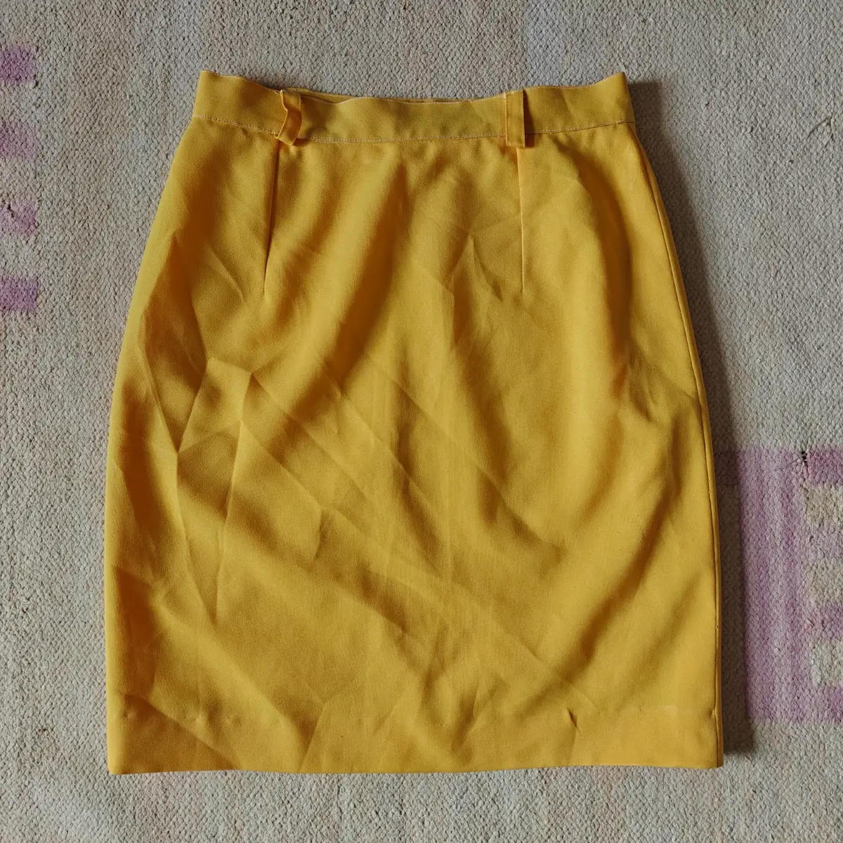 Authentic vintage 70s - 80s vibrant yellow pencil skirt Size 8 S