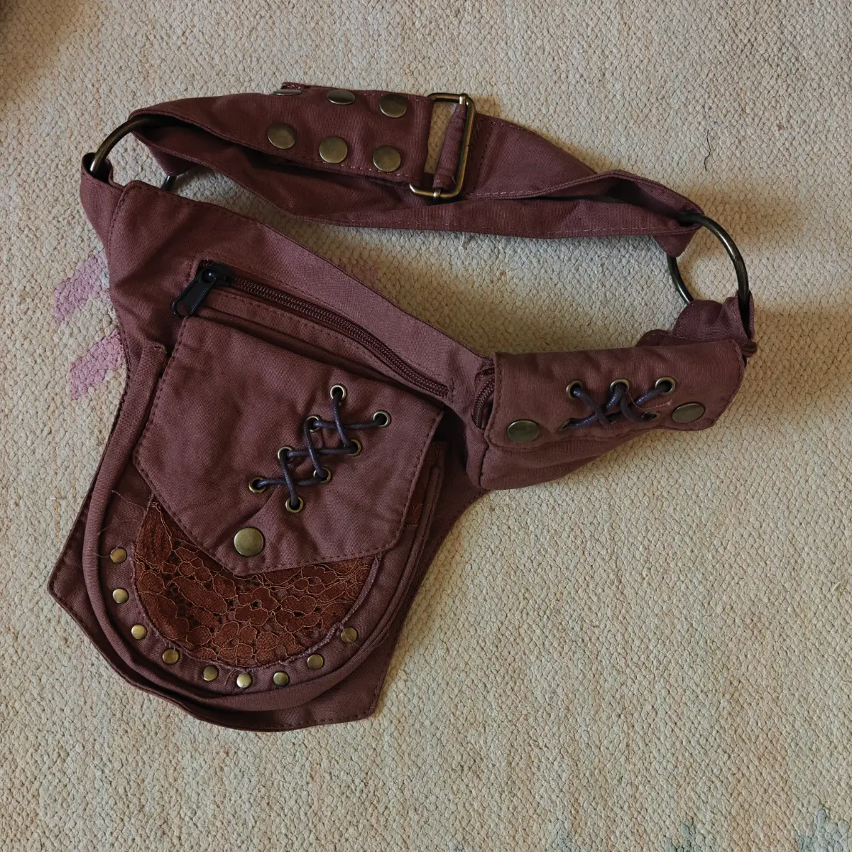 Fairycore lace pocket Renaissance hippie bum bag with retro brown design and lacing details BNWT