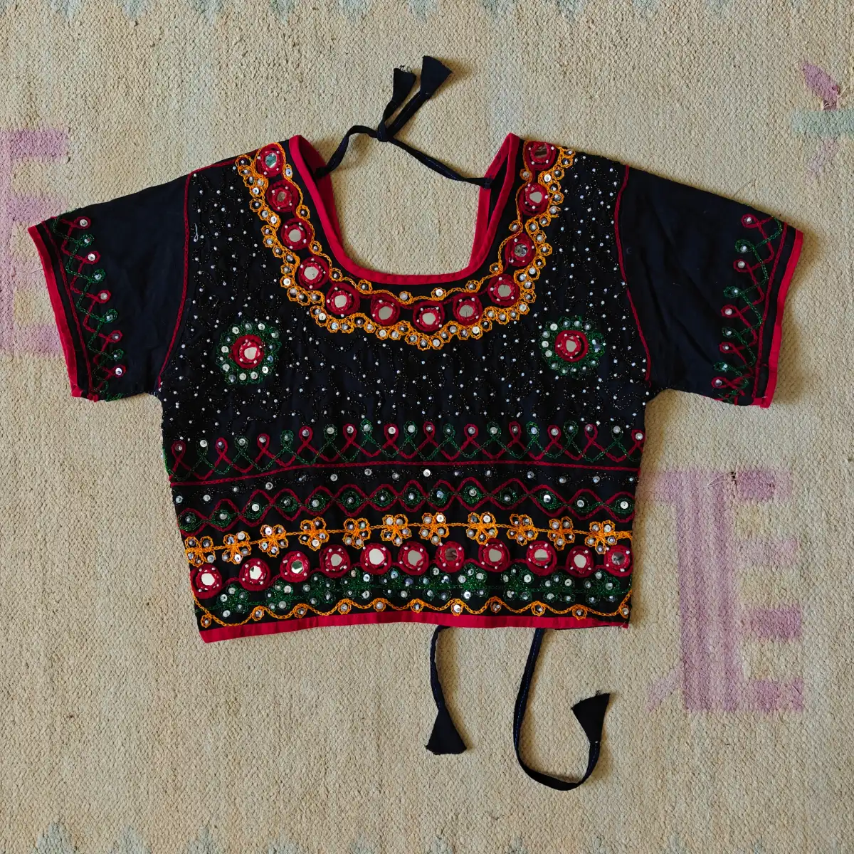 Black Red Yellow Green embroidered Indian sari blouse mirrored crop top Size 8 S