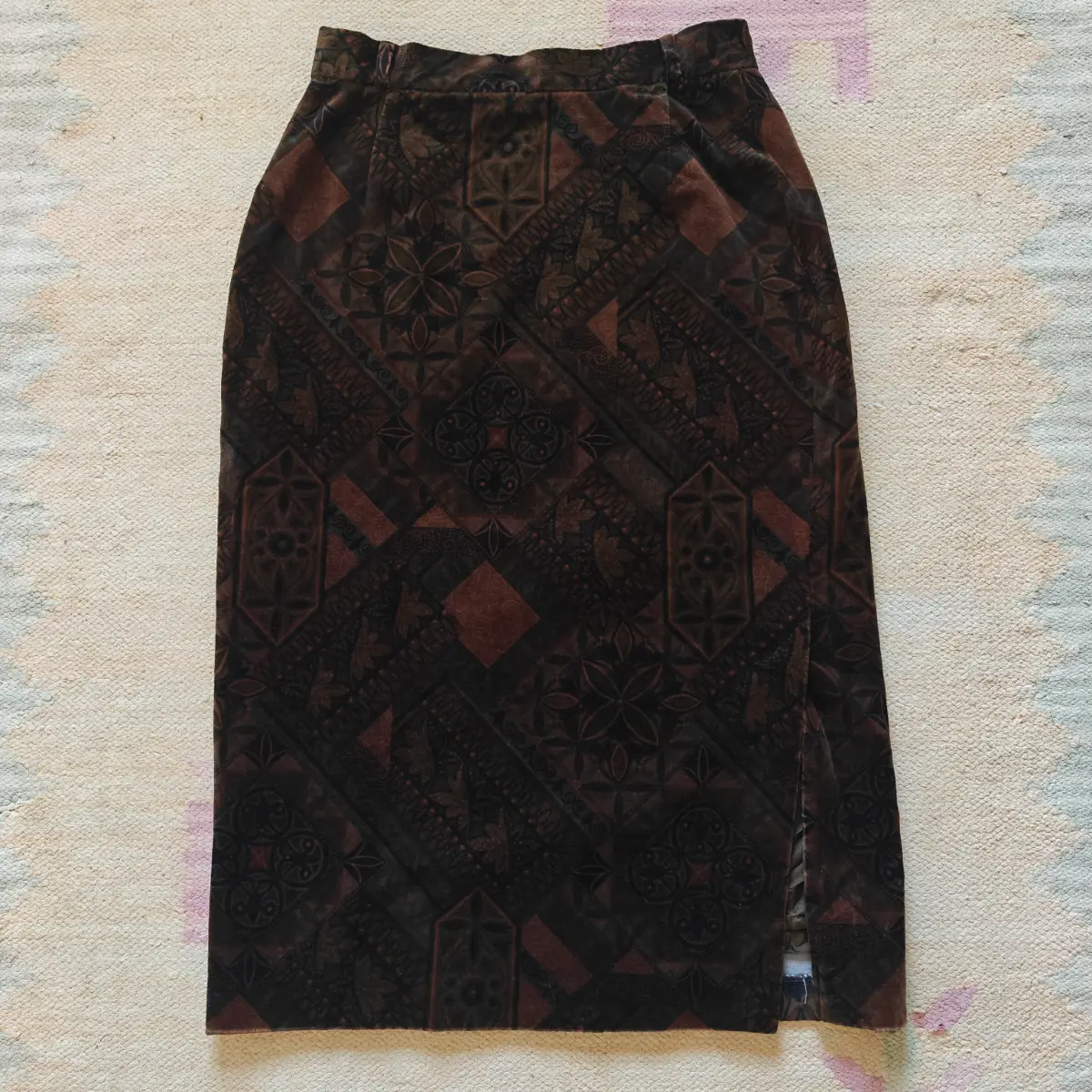 Vintage Hirsch velvet ethnic print midi pencil skirt