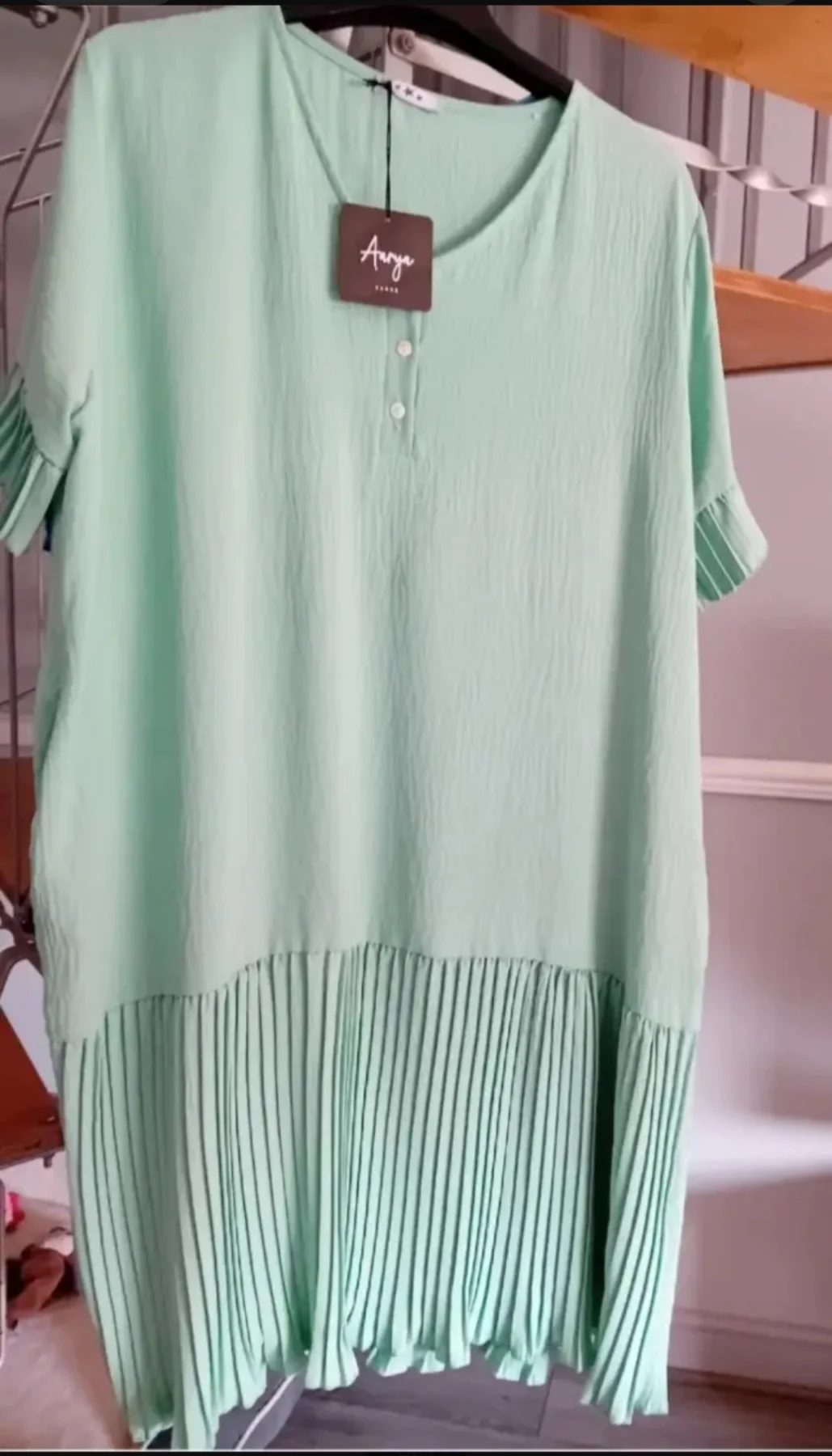Dress Mint size 22/24