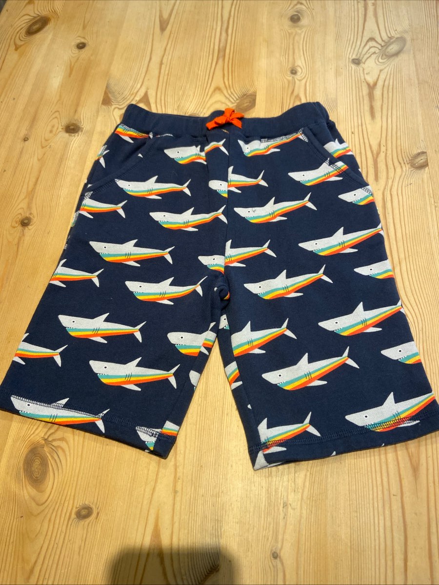 Frugi rainbow shark organic cotton shorts 9/10y bnwt