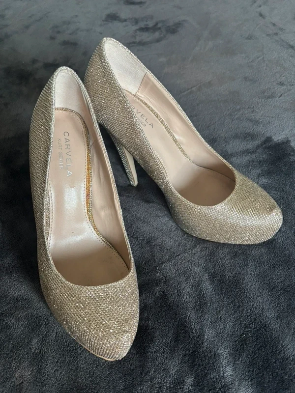 Carvela Gold Glitter Court Heels, Party / Occasion, Size 6 / EU 39