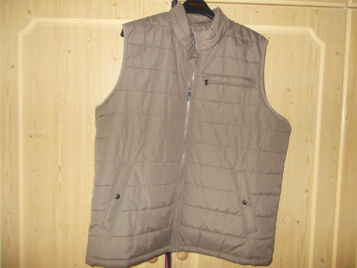 Brown Gilet - 2XL (but labelled XL, generous fit)