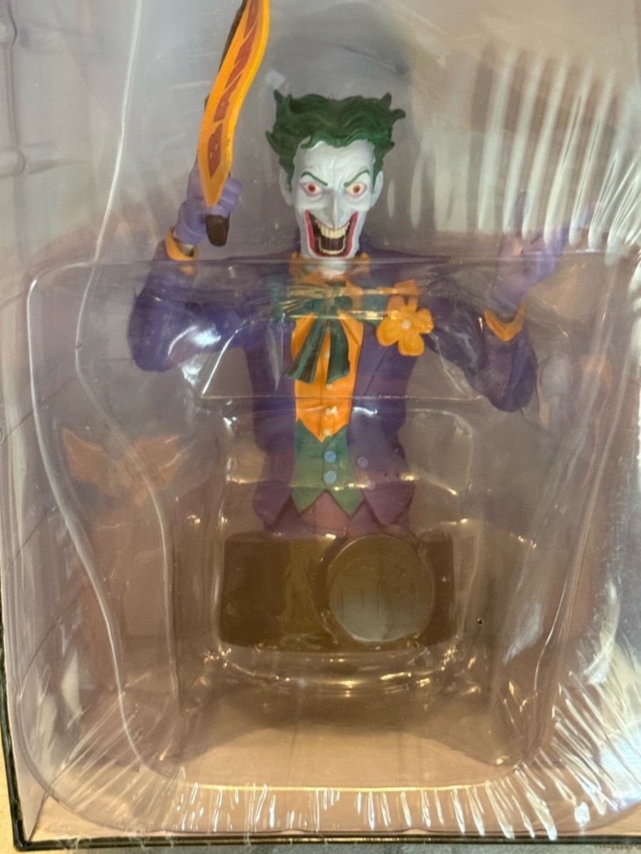 The joker bust