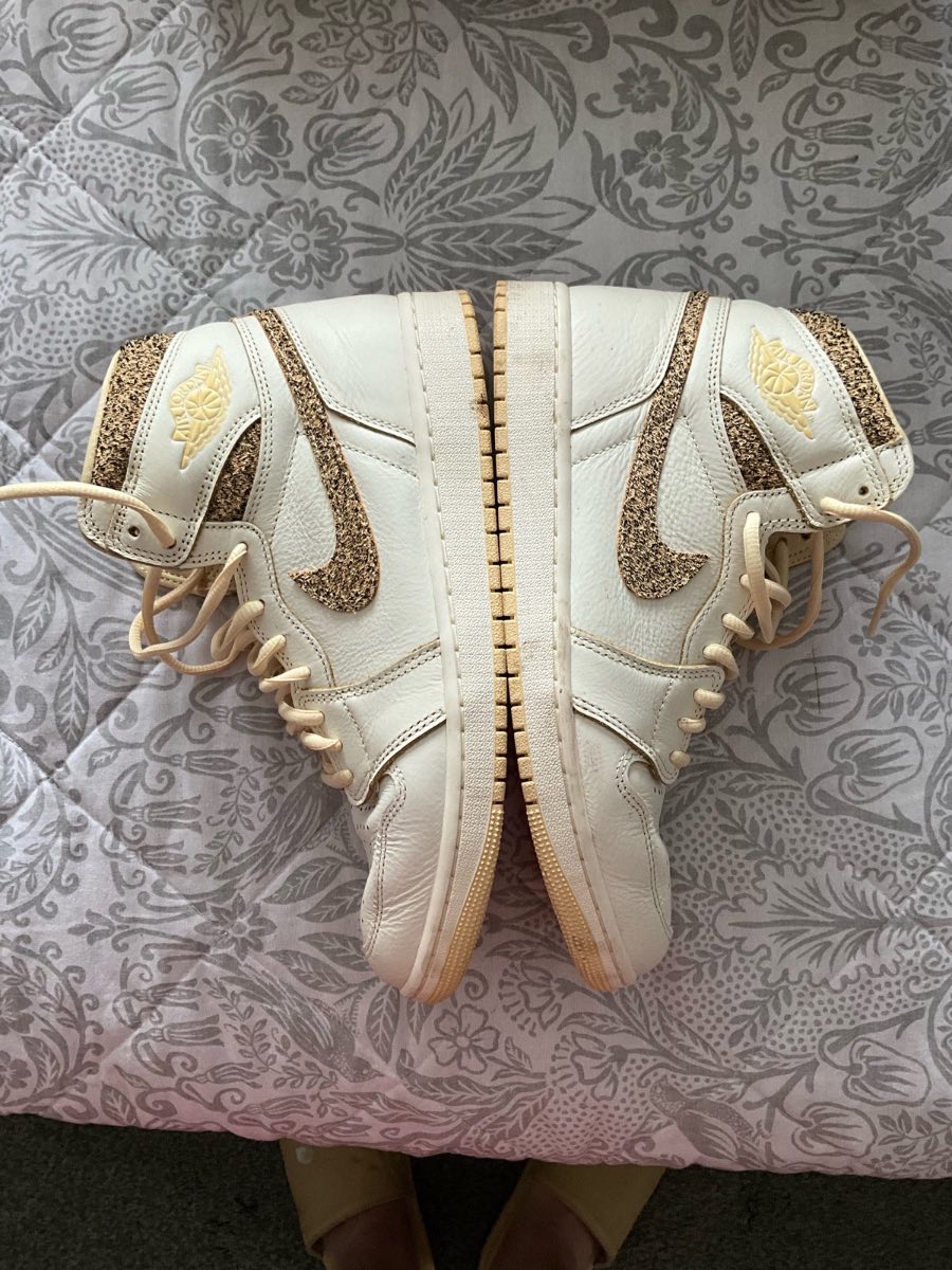 Air Jordan 1s