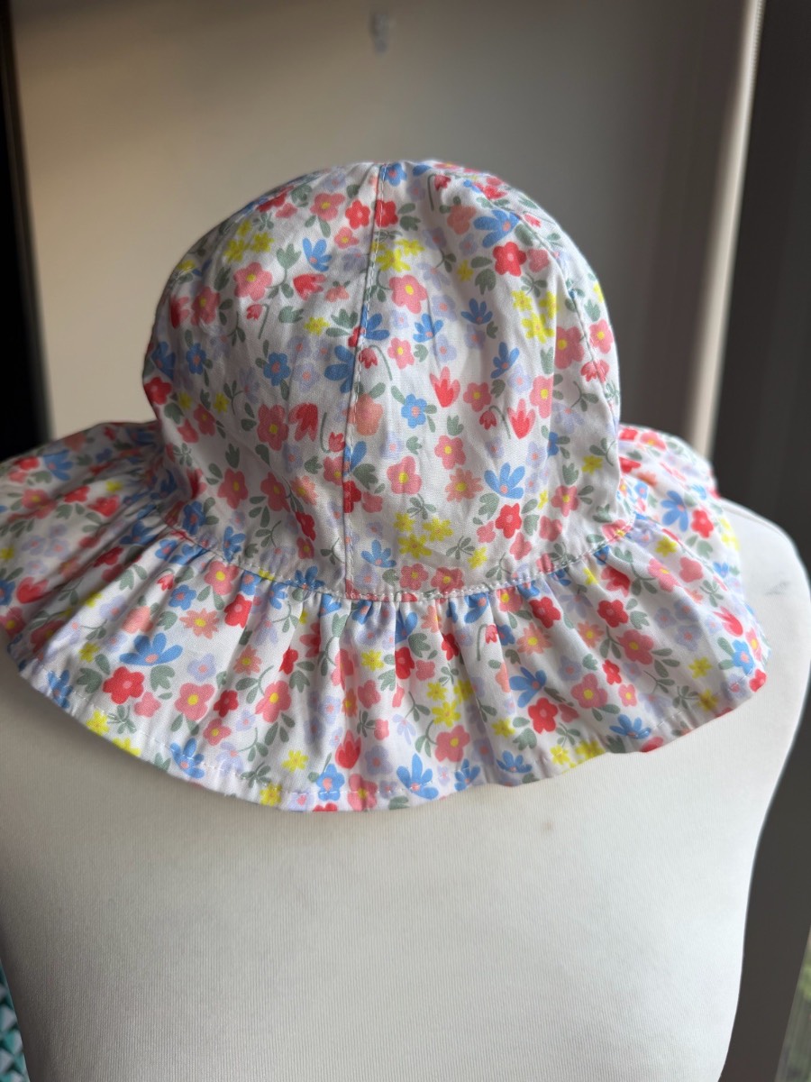 Marks & Spencer Girls Cotton reversible Daisy Sun Hat in multi colour age 3-6 years