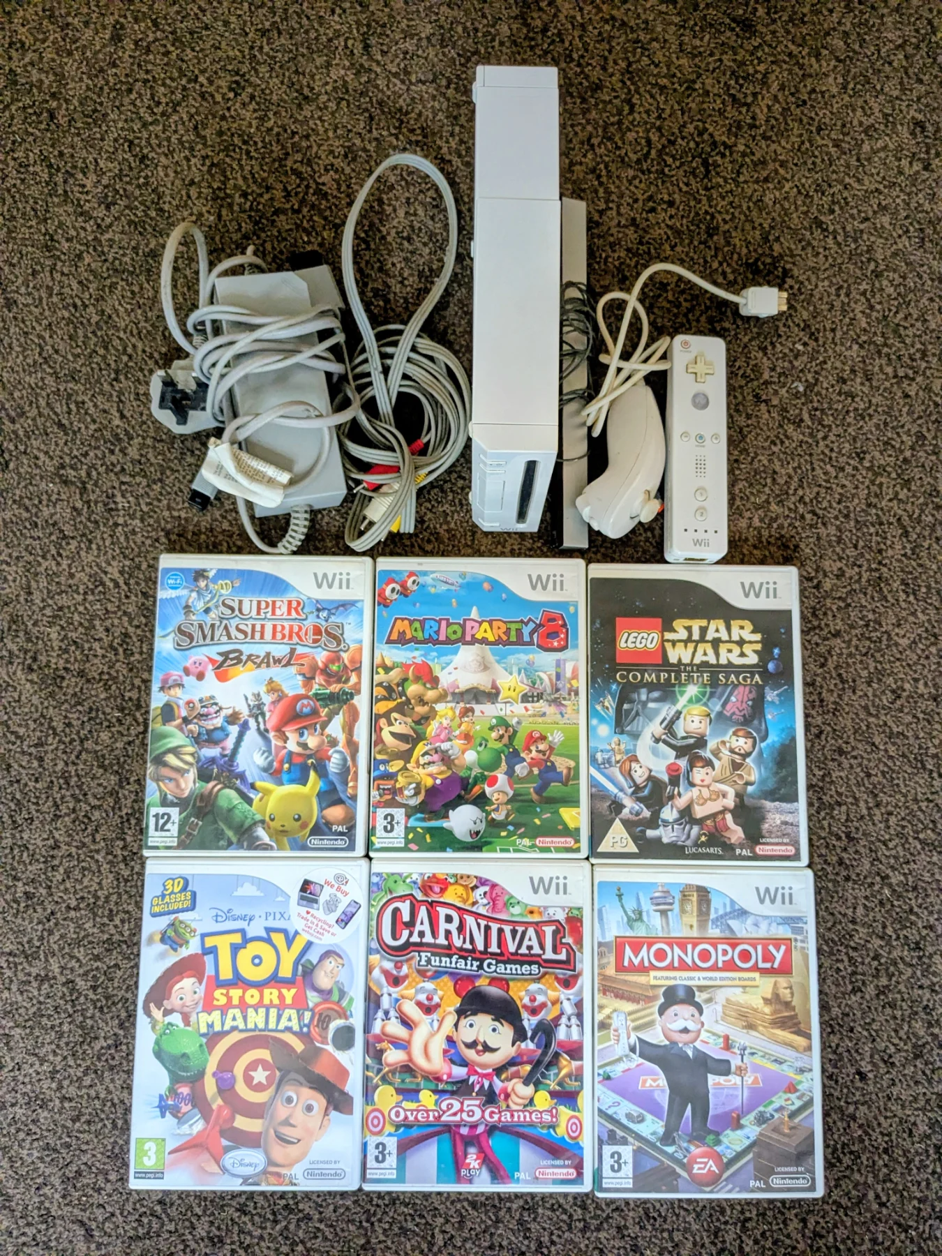 Ultimate Nintendo Wii Mario Games console Bundle RRP £100