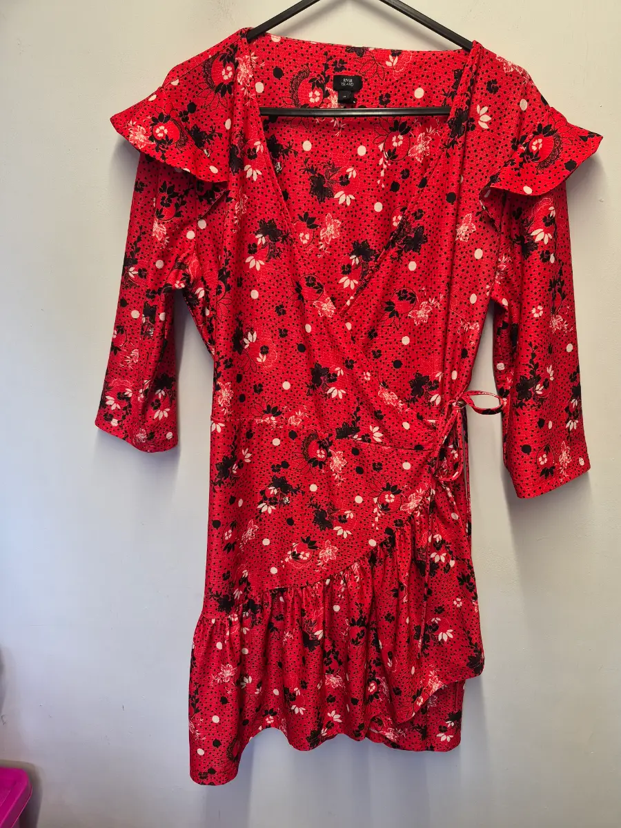 River island ruffle wrap style dress size 12 red