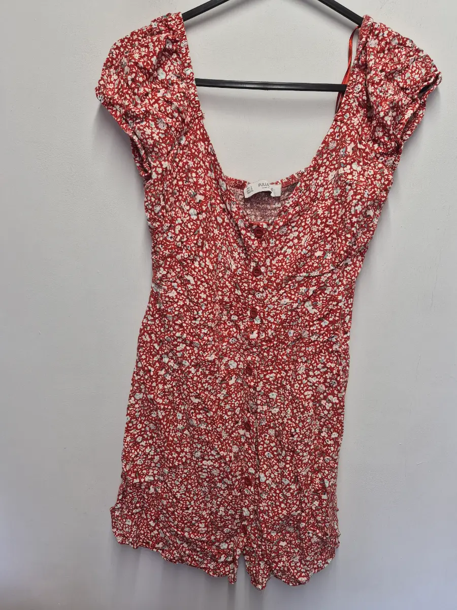Pull and bear dress size small