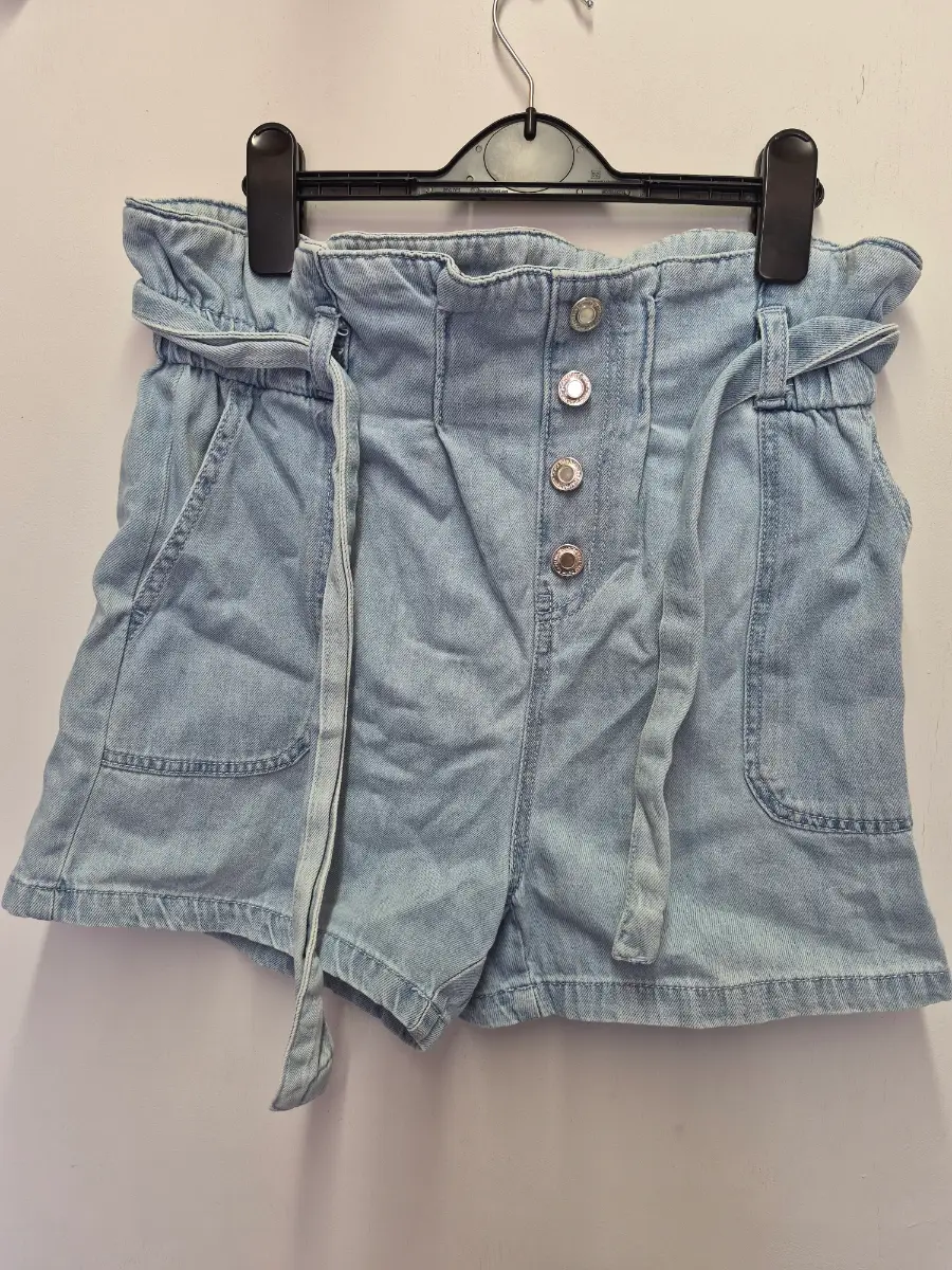 Ladies denim shorts size 8