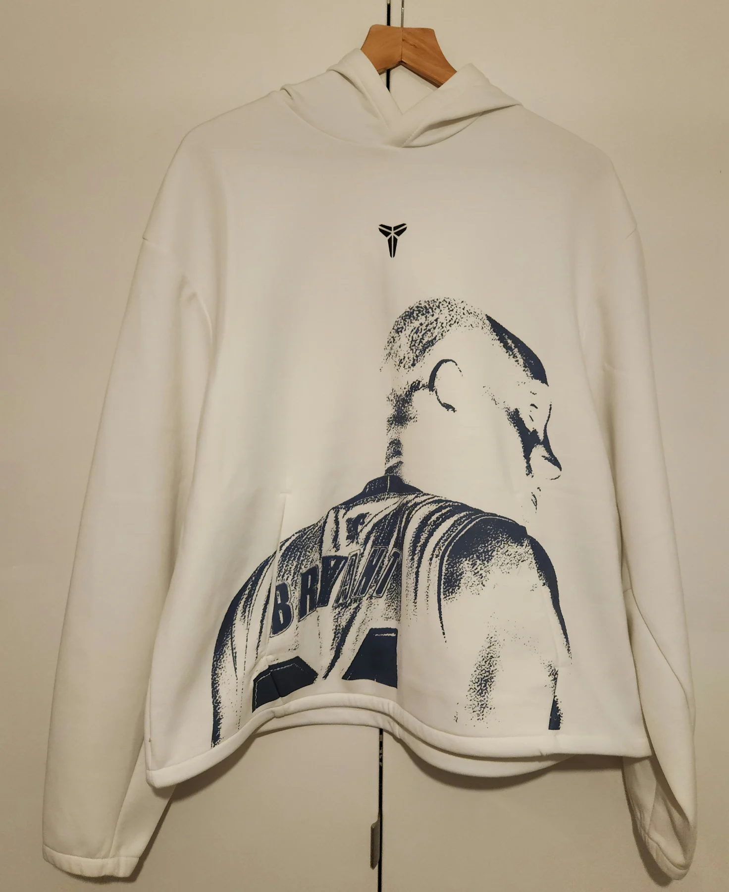 Nike Dry Fit Kobe Bryant Mamba Hoodie / Track Jacket – White – Size M – Brand New