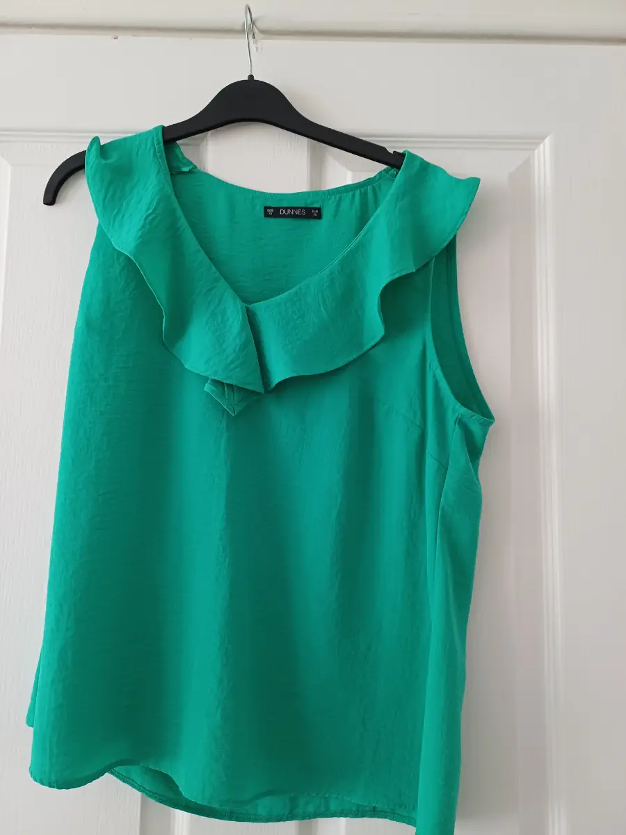 Dunnes size 12 green sleeveless blouse