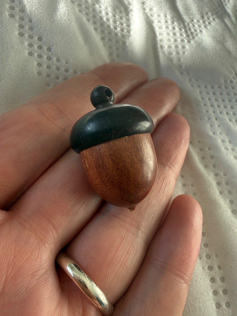 Little wooden acorn trinket pot
