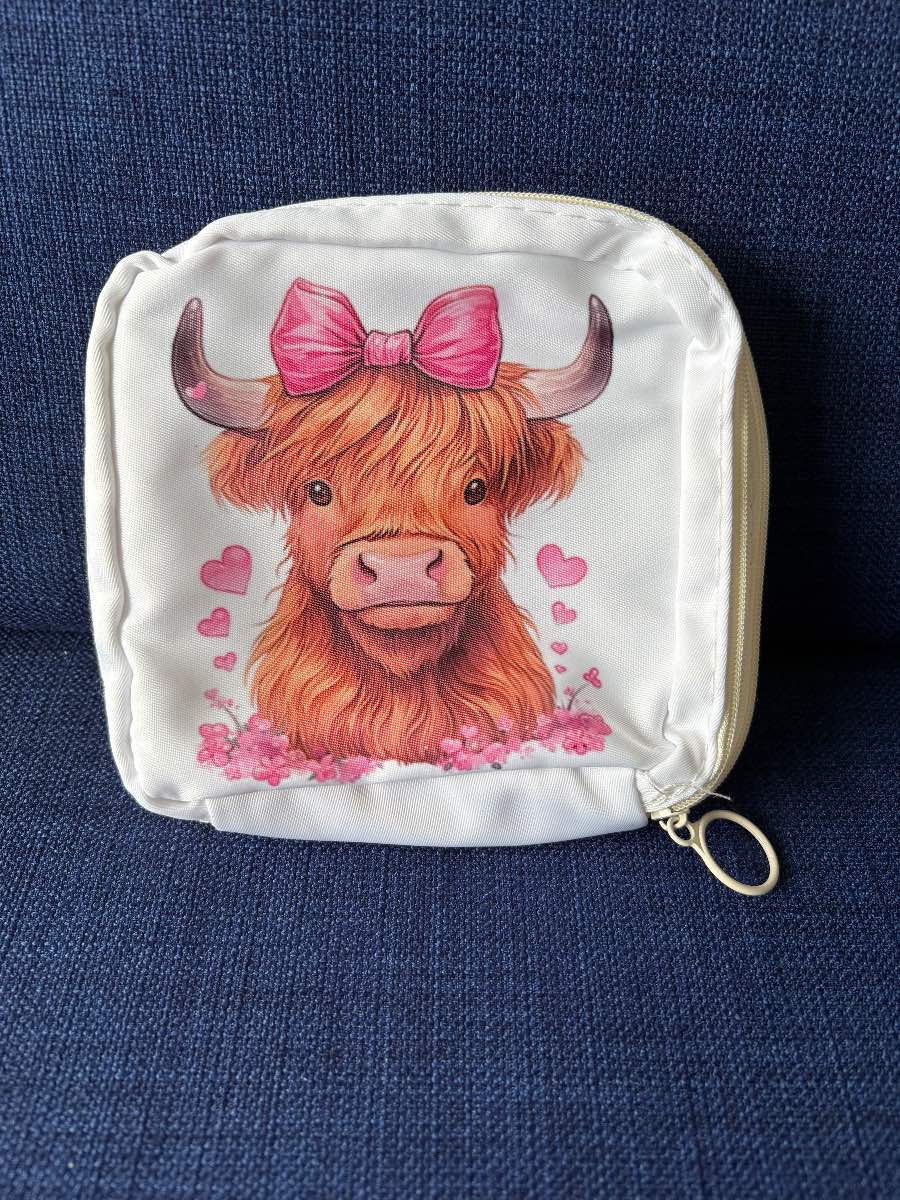 Highland cow make up bag2