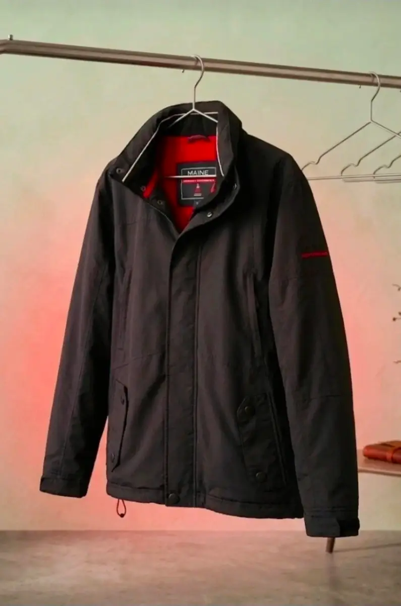 Mens Maine windbreaker outdoor jacket Size S