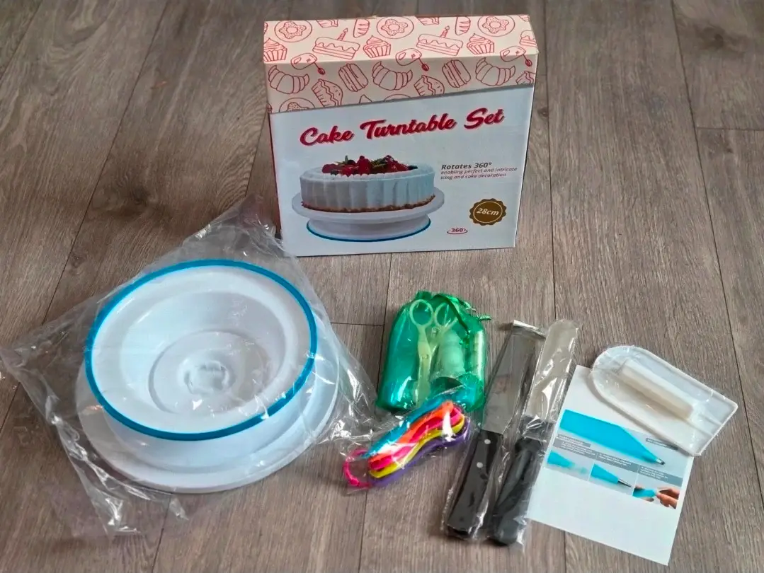 New Cake Decorating Turntable Set 69pcs