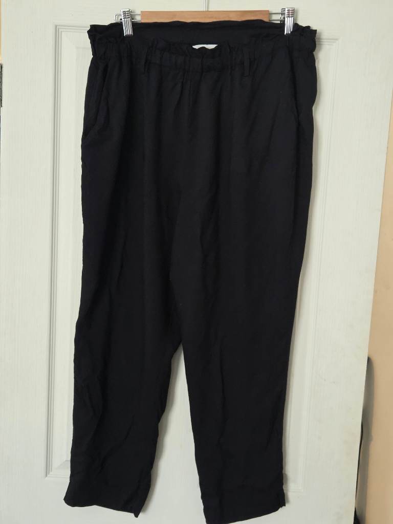 Womens H&M Paperbag Waist Light Summer Trousers Size 18uk black 👖