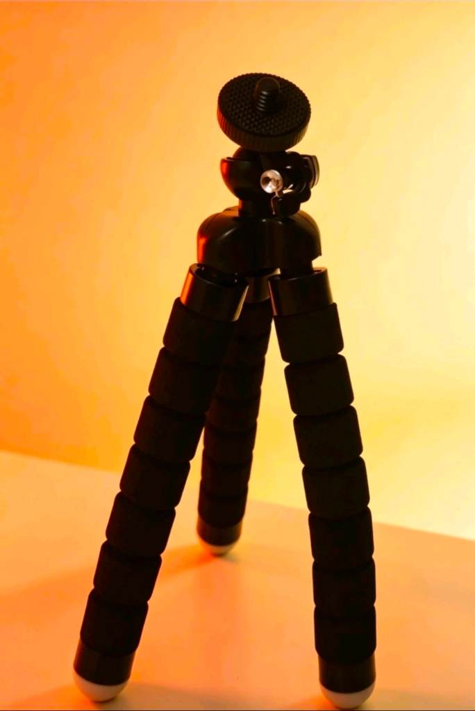 New phone tripod stand black flexible
