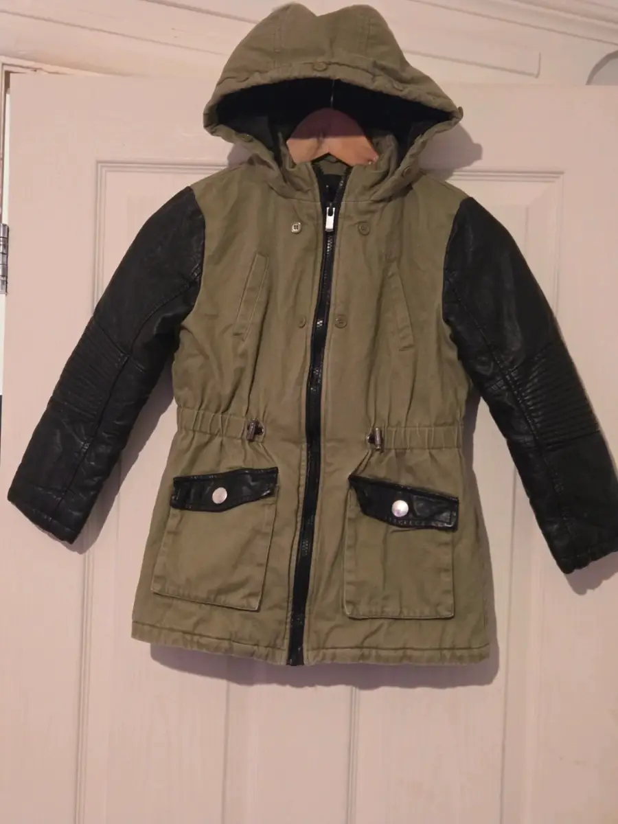 Girls V by Very faux leather Parker coat Age 7