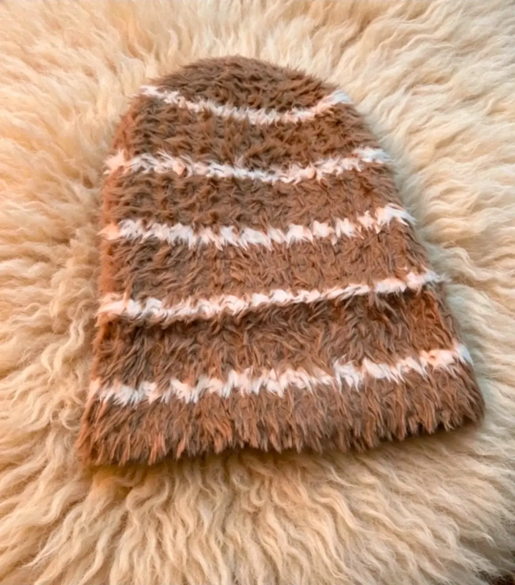 New Unisex Knuffnee fluffy winter beanie hat