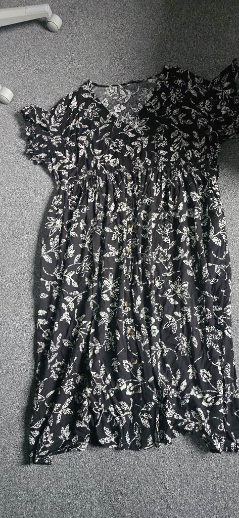 Summer dress size 24 26 yours