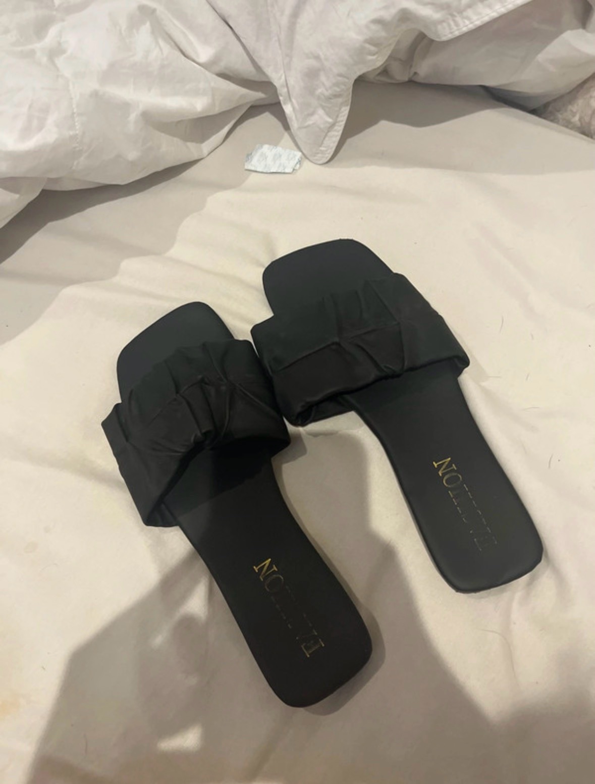 Black sandals size 5.5/6