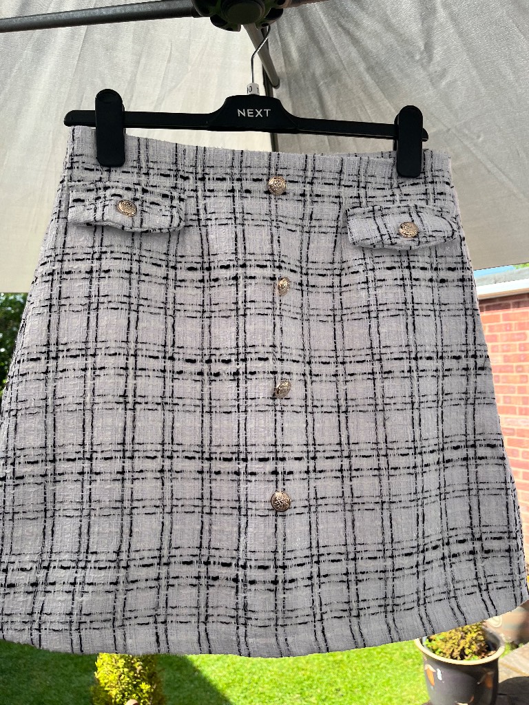 Ladies Textured Check Mini Skirt – Size M / UK 10