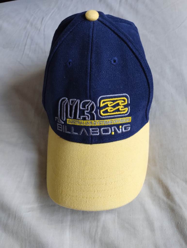 Billabong cap L/XL but fits like a small