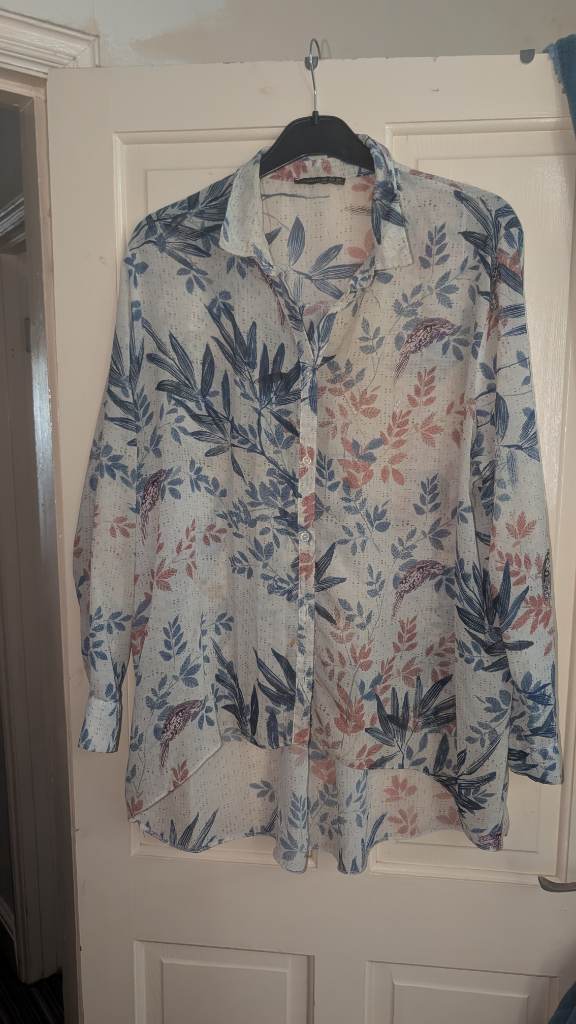 Ladies blouse size 20
