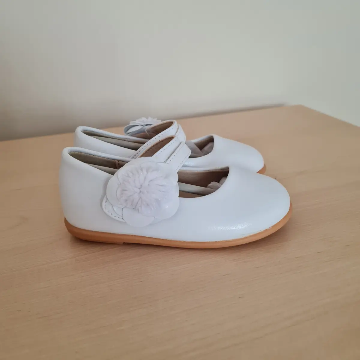 Girls Shoes Size UK 4