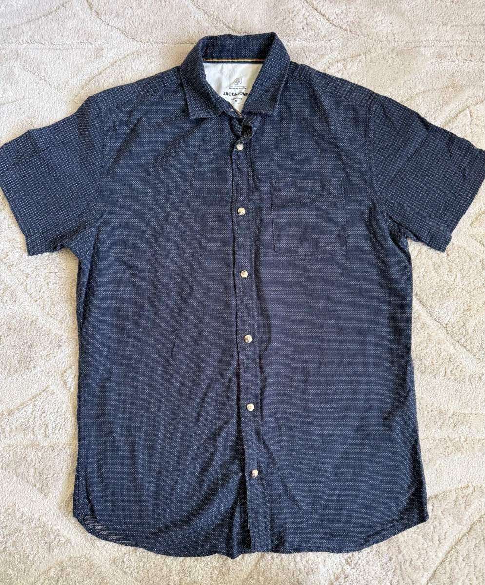 Men’s Medium Jack & Jones shirt. New.