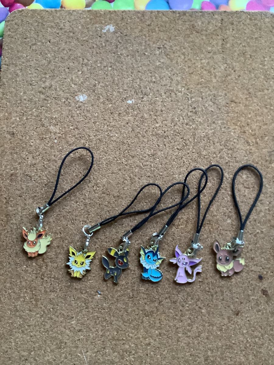 Evee evolution pokemon phone charm