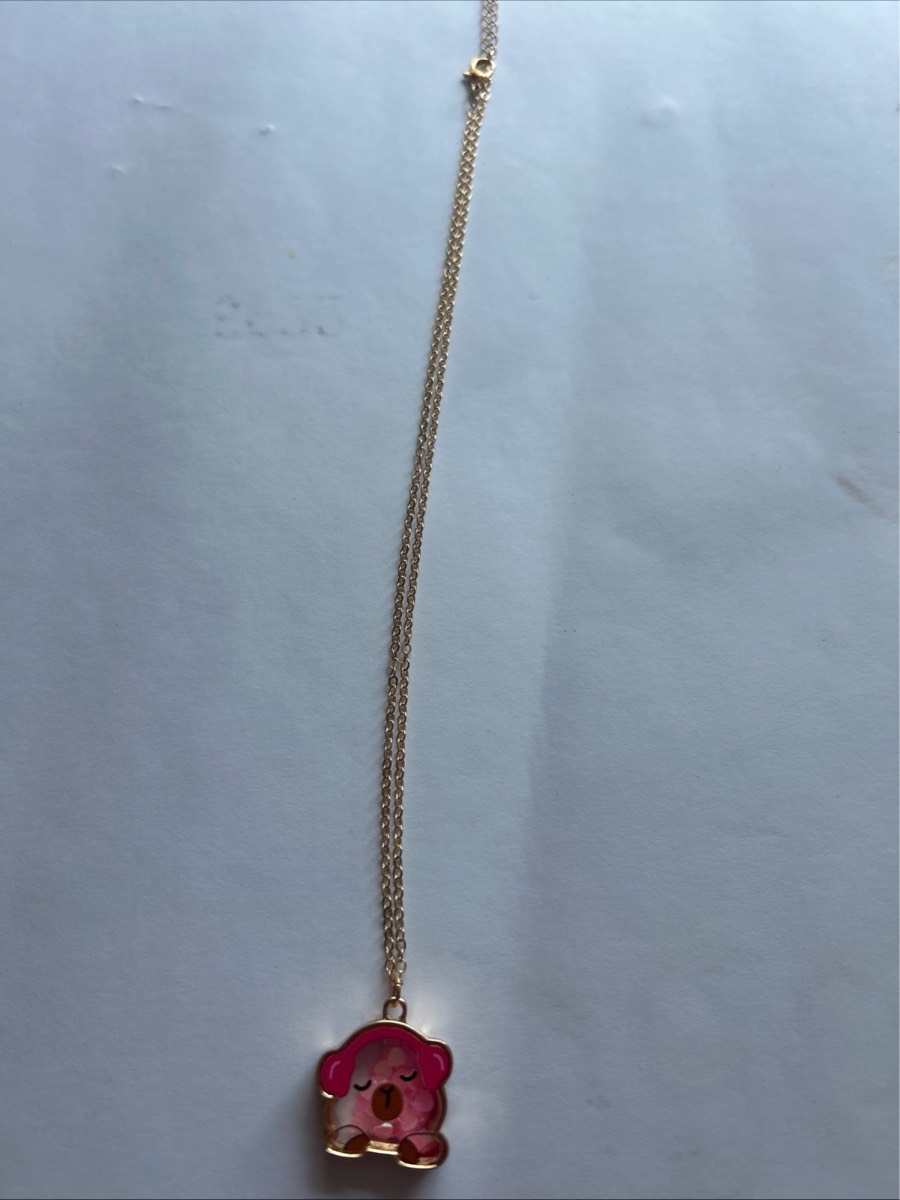 Capybara necklace with headphone