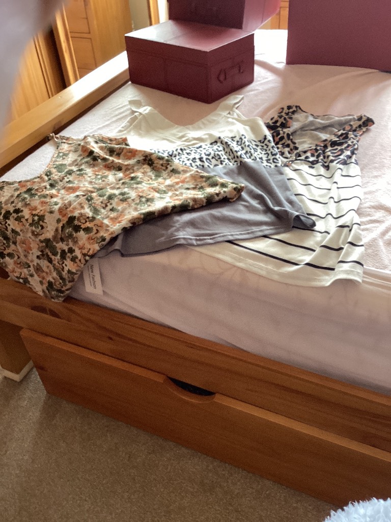 Ladies tops
