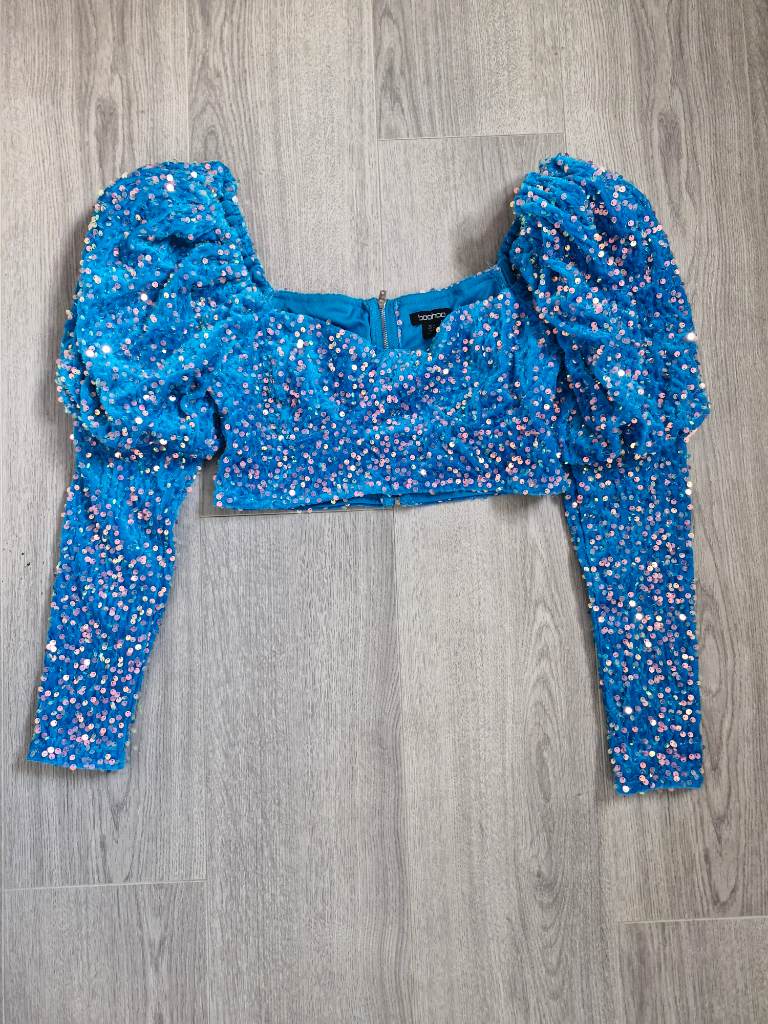 Sequins crop top